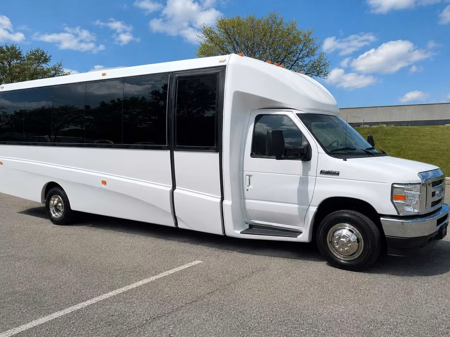 bullhead city 20 passenger minibus rental