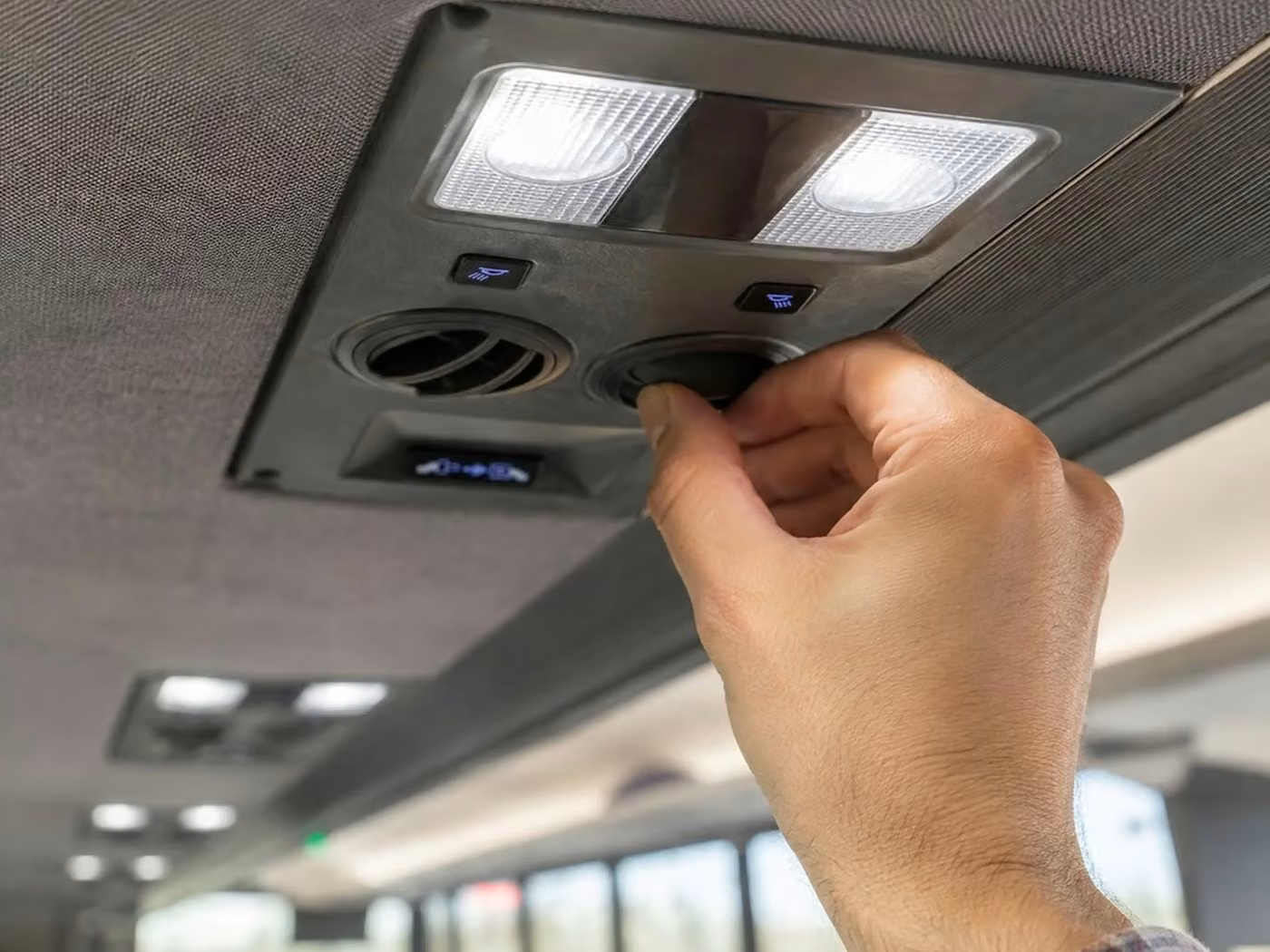 bullhead city 28 passenger minibus air conditioning