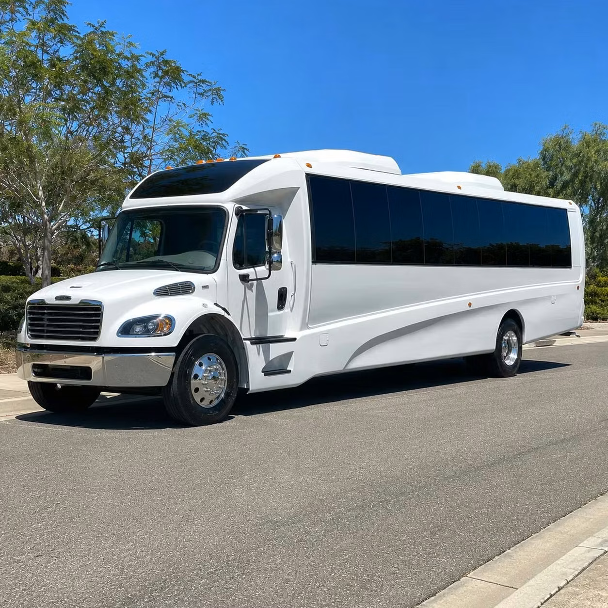 bullhead city 35 passenger minibus rental