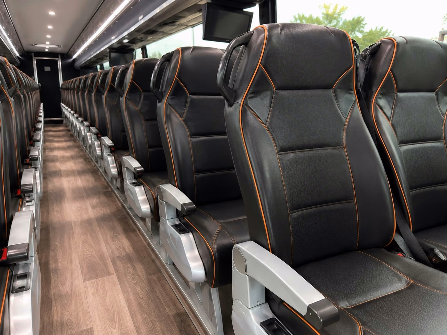 bullhead city rent shuttle buses for your wedding in bullhead city