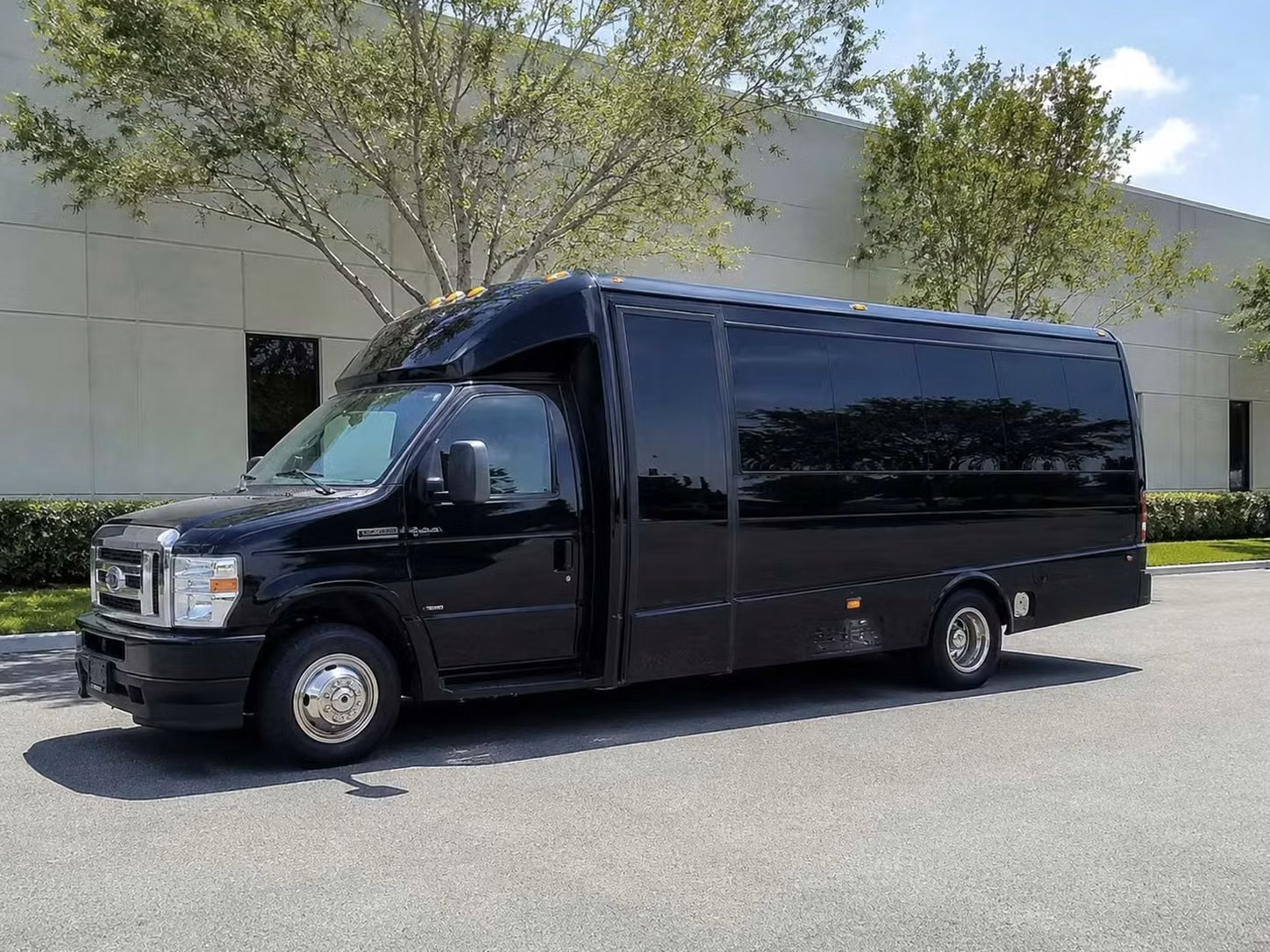 18 passenger minibus